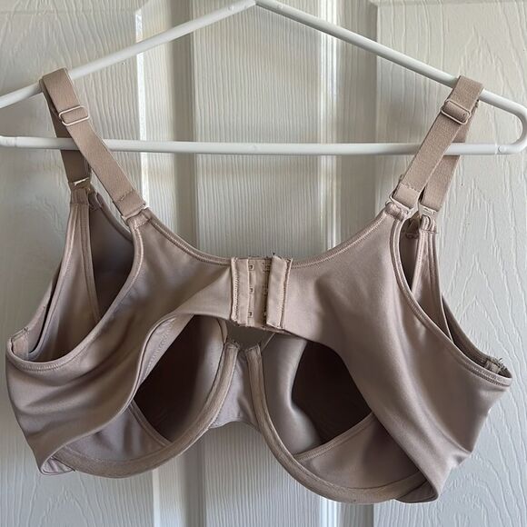 Nude Bra  - Picture 2 of 6